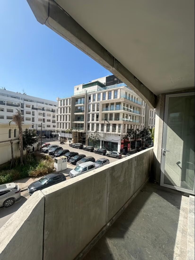 Bureau 55 m² à louer à الدار البيضاء — Photo 9