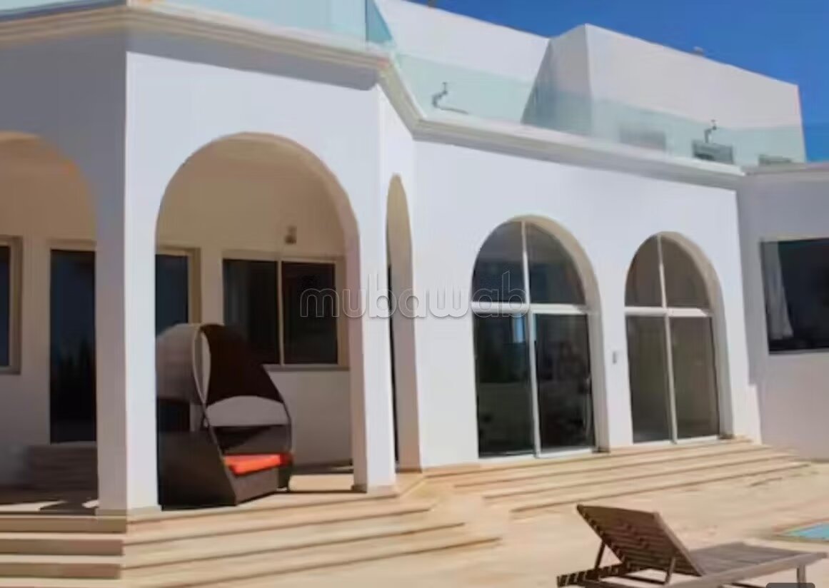 Villa 3200 m² à louer à الرباط (Quartier Des Ambassades) — Photo 4