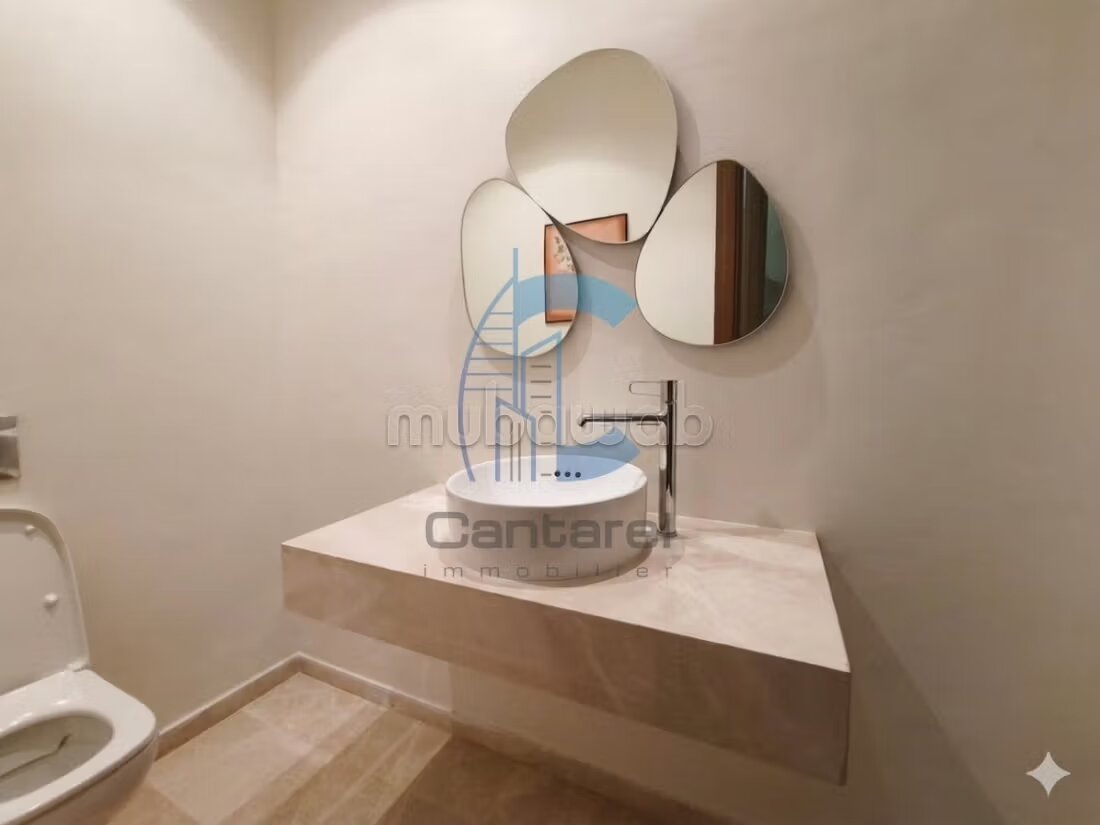 Villa 220 m² à louer à Casablanca — Photo 8