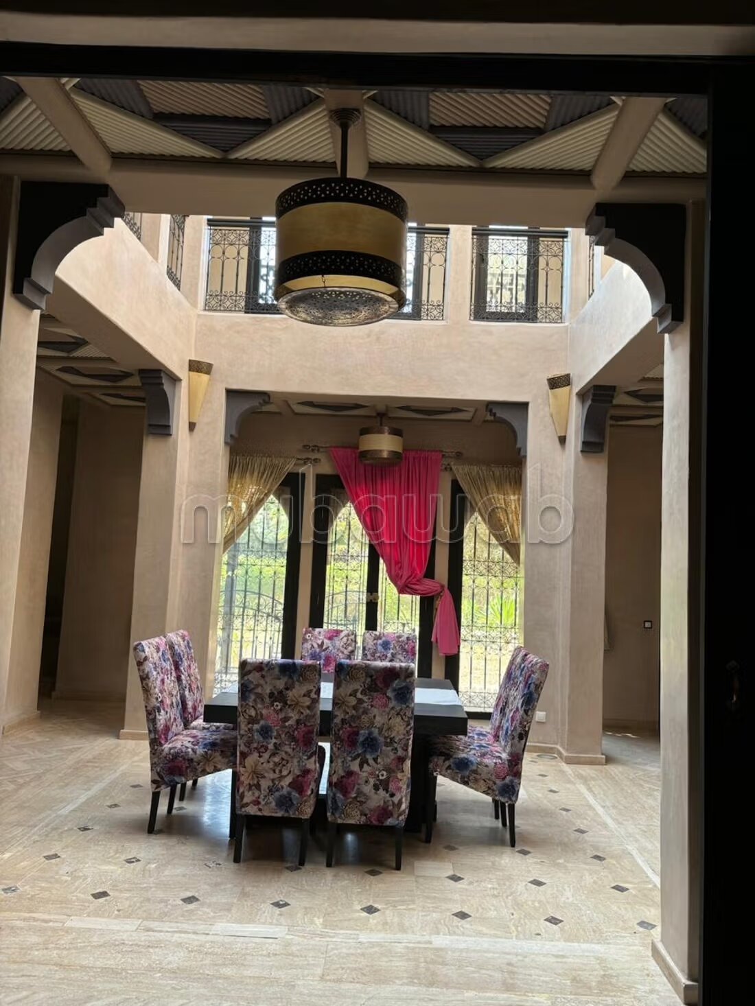 Villa 250 m² for rent in Marrakech — Photo 2