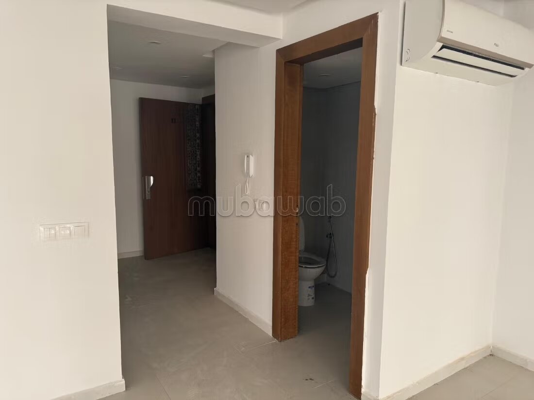 مكتب 69 متر مربع للإيجار في القنيطرة — Photo 5