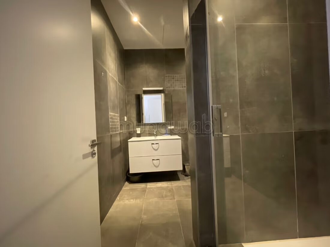 شقة 340 م² للإيجار في الدار البيضاء — Photo 33