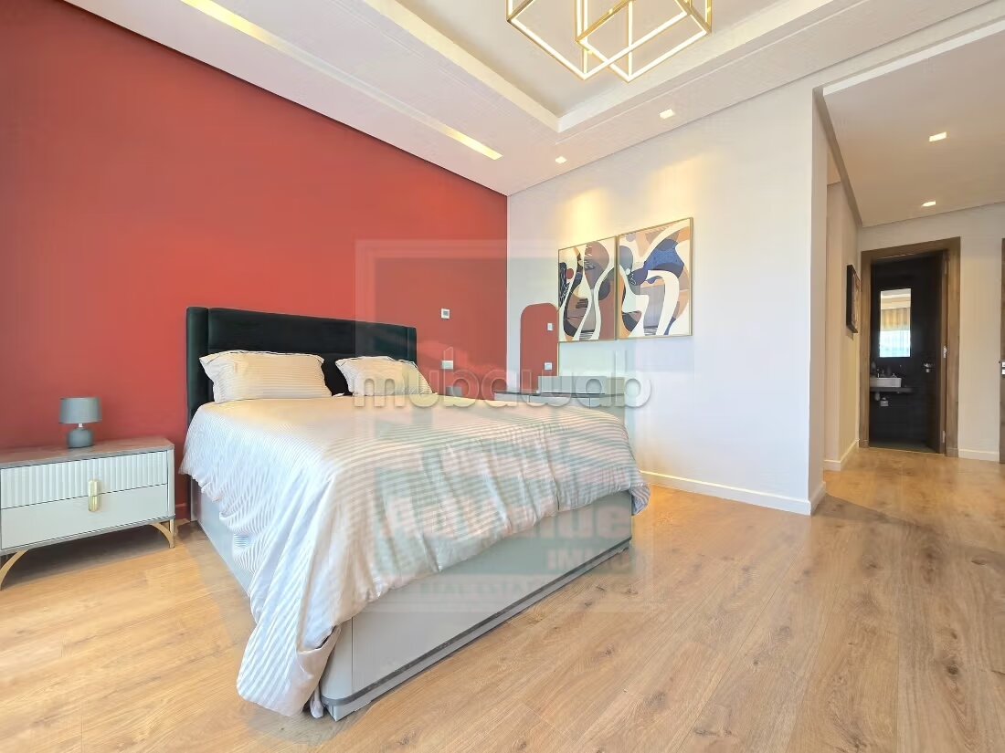 220 m² Apartment for Sale in Casablanca — Photo 18