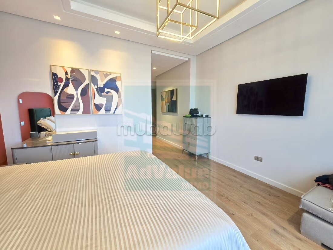 220 m² Apartment for Sale in Casablanca — Photo 21