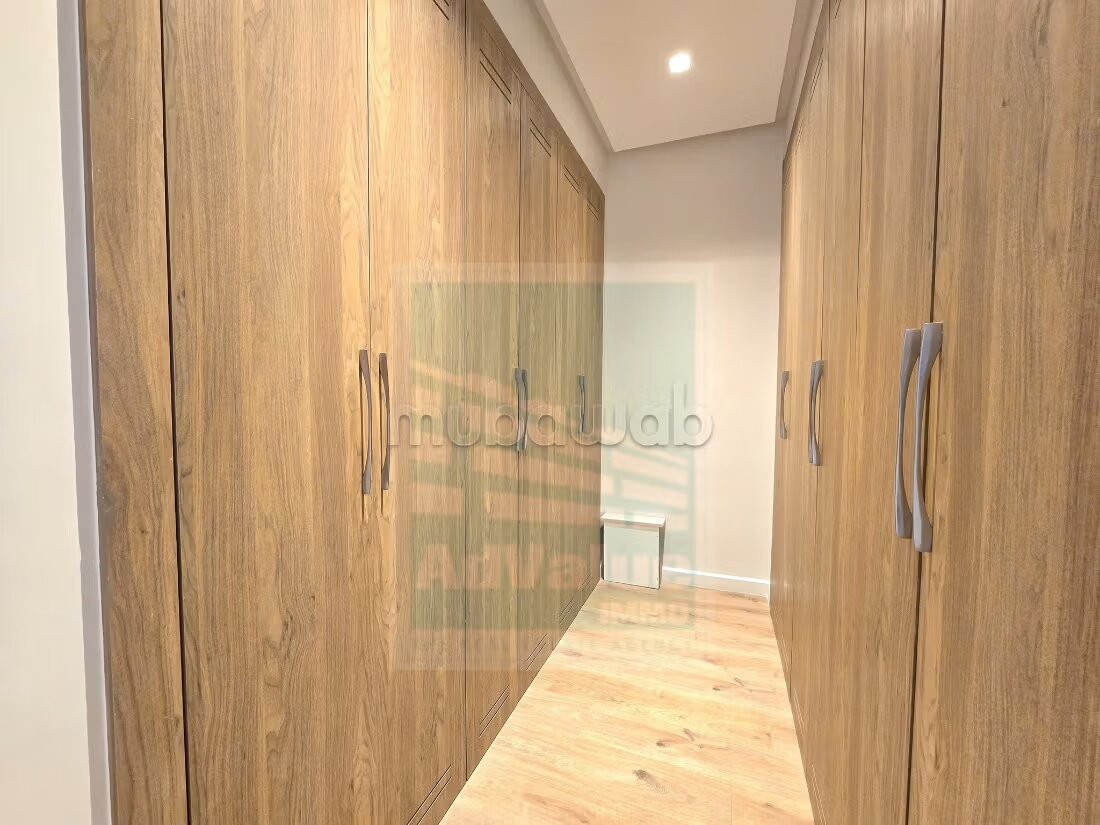 220 m² Apartment for Sale in Casablanca — Photo 27