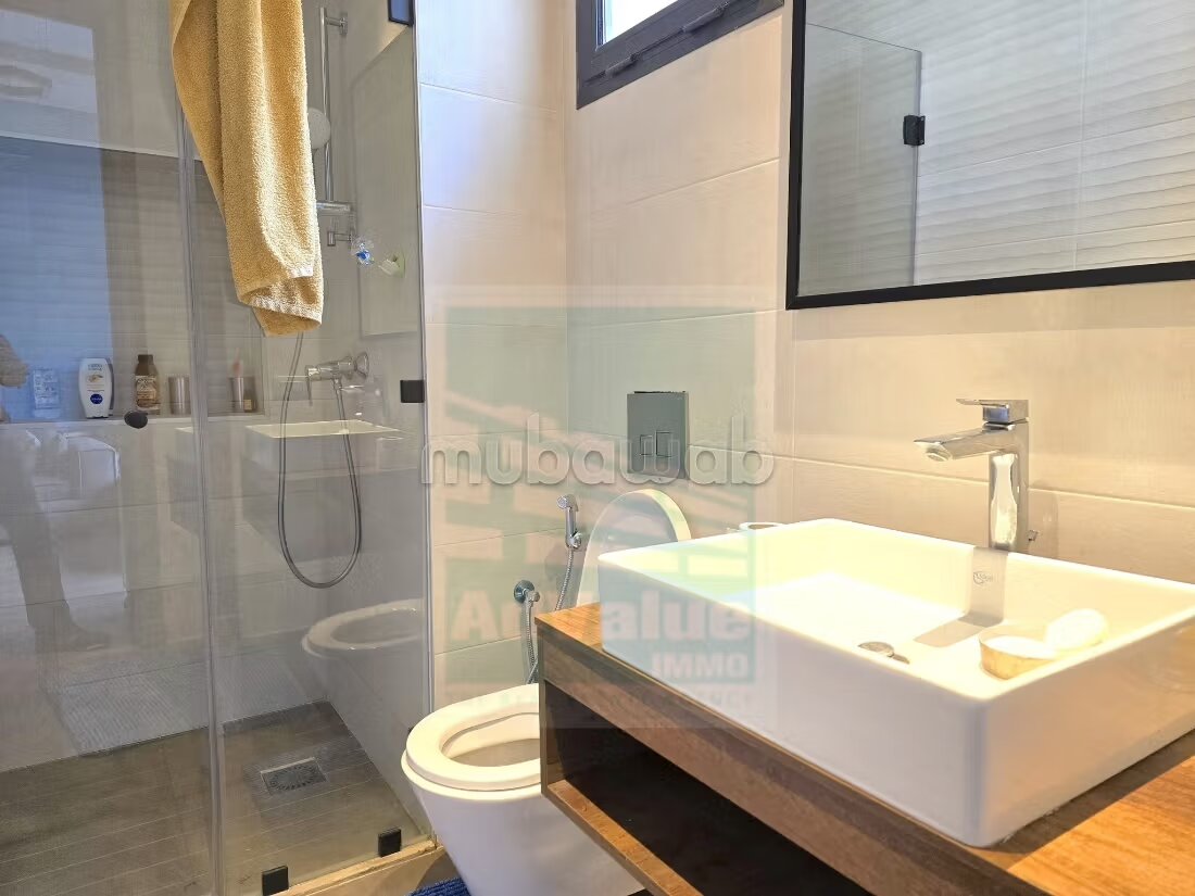 220 m² Apartment for Sale in Casablanca — Photo 35