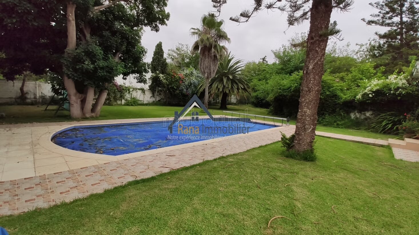 Villa 2000 m² for rent in Rabat – Souissi — Photo 12