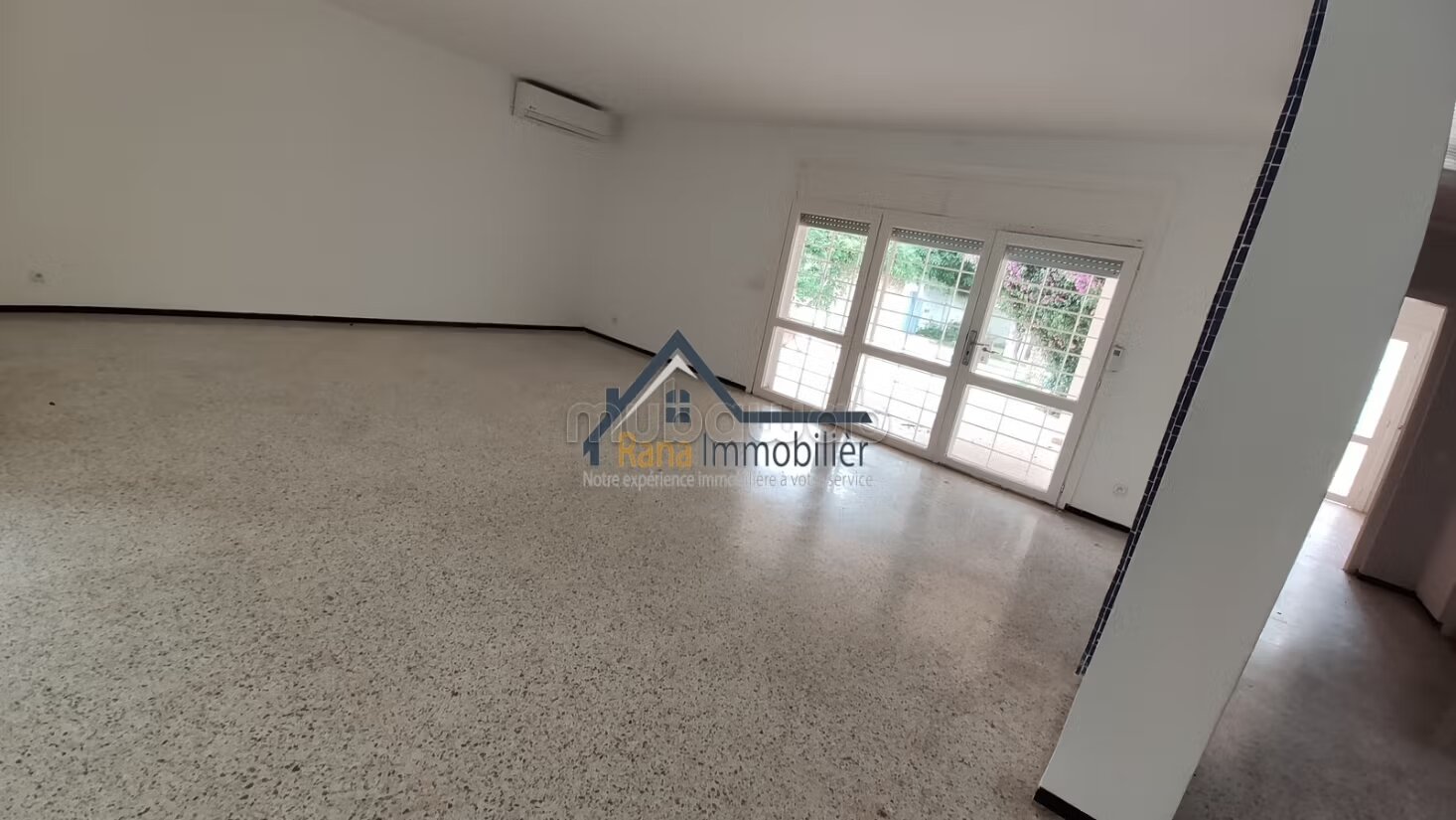 Villa 2000 m² for rent in Rabat – Souissi — Photo 28