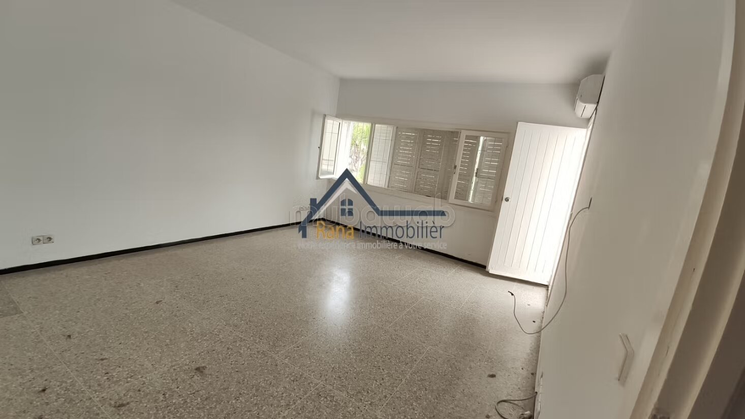 Villa 2000 m² for rent in Rabat – Souissi — Photo 39