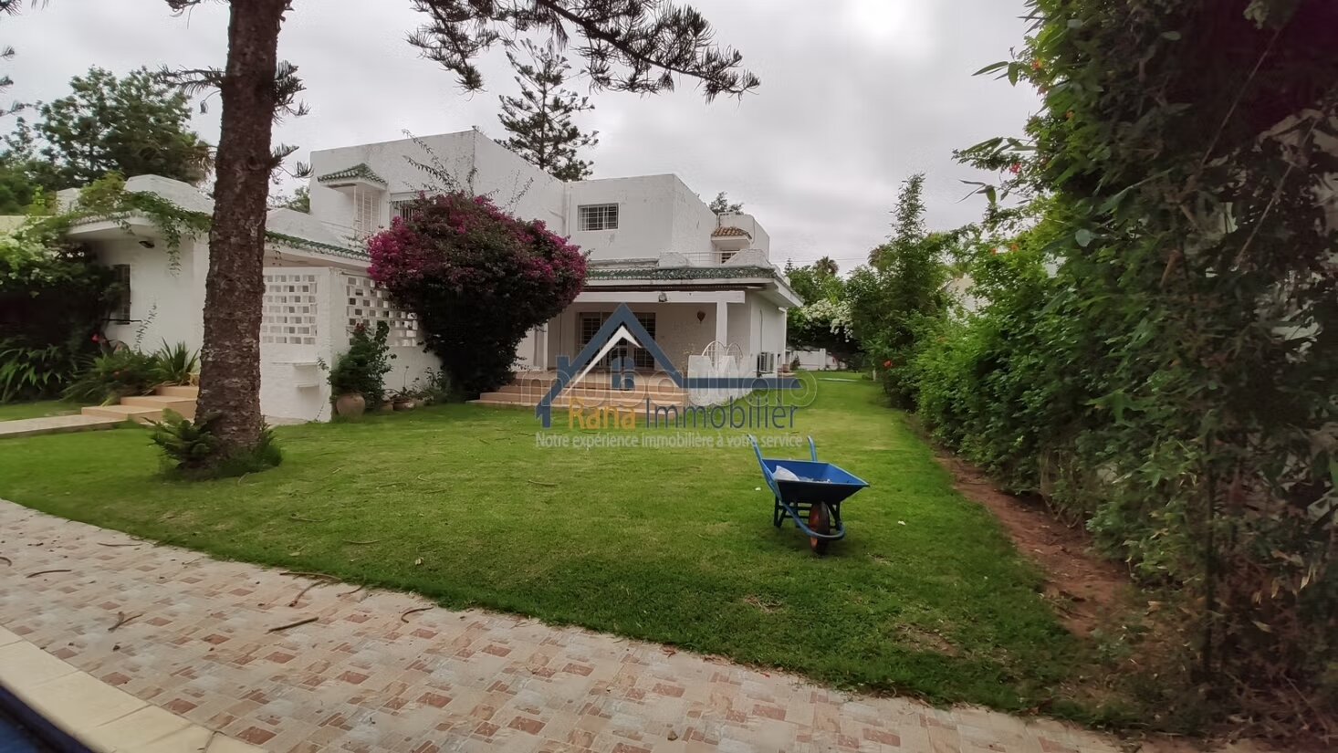 Villa 2000 m² for rent in Rabat – Souissi — Photo 55