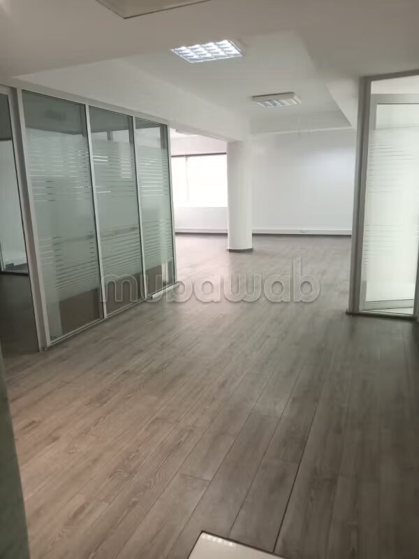 مكتب 200 م² للإيجار في الدار البيضاء — Photo 14
