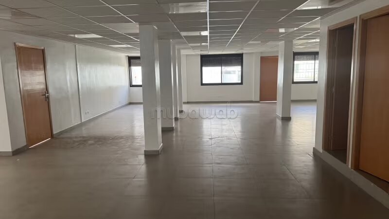 مكتب 200 م² للإيجار في الدار البيضاء — Photo 20