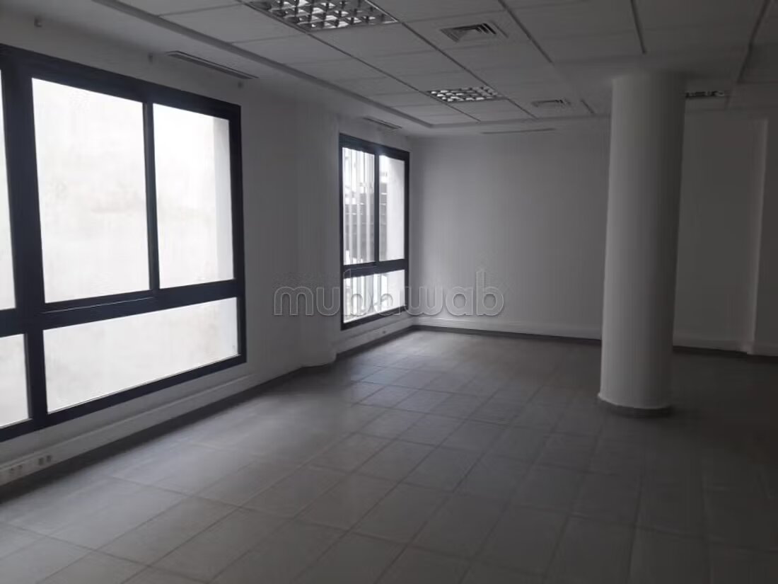 Office 46 m² for rent in Casablanca — Photo 4