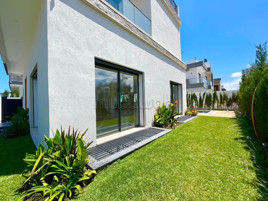 Beautiful Villa for Rent in Dar Bouazza