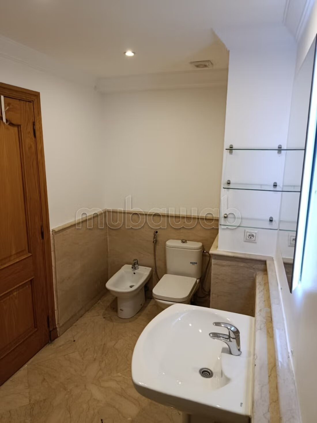 Studio 79 m² à louer à Casablanca — Photo 4