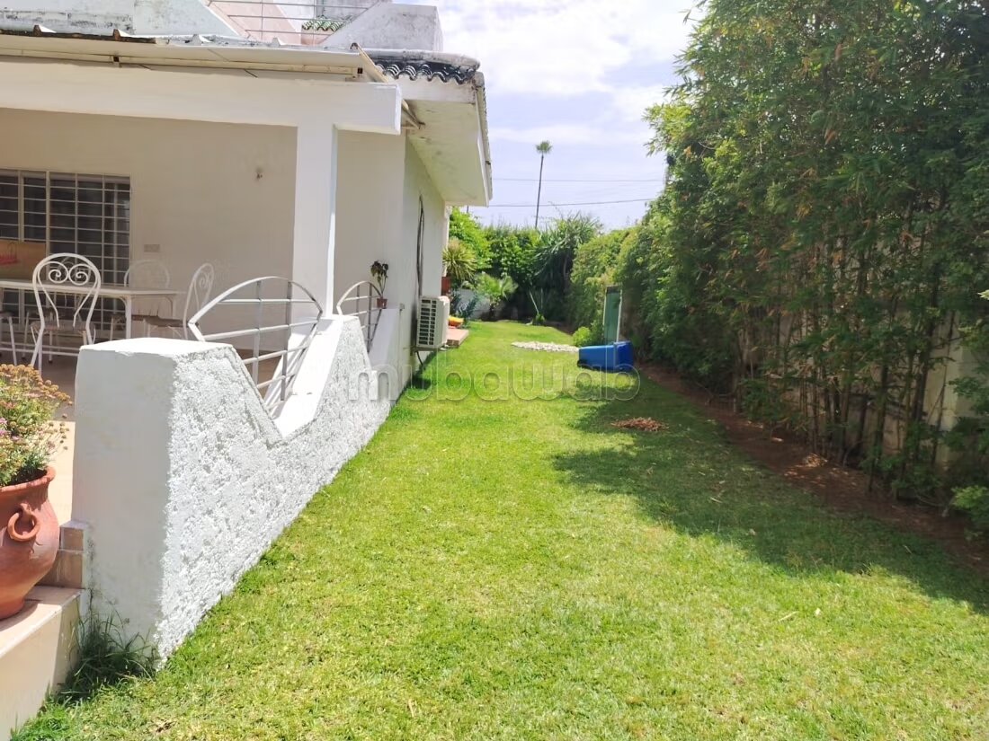 Villa 1300 m² à louer à Rabat — Photo 25