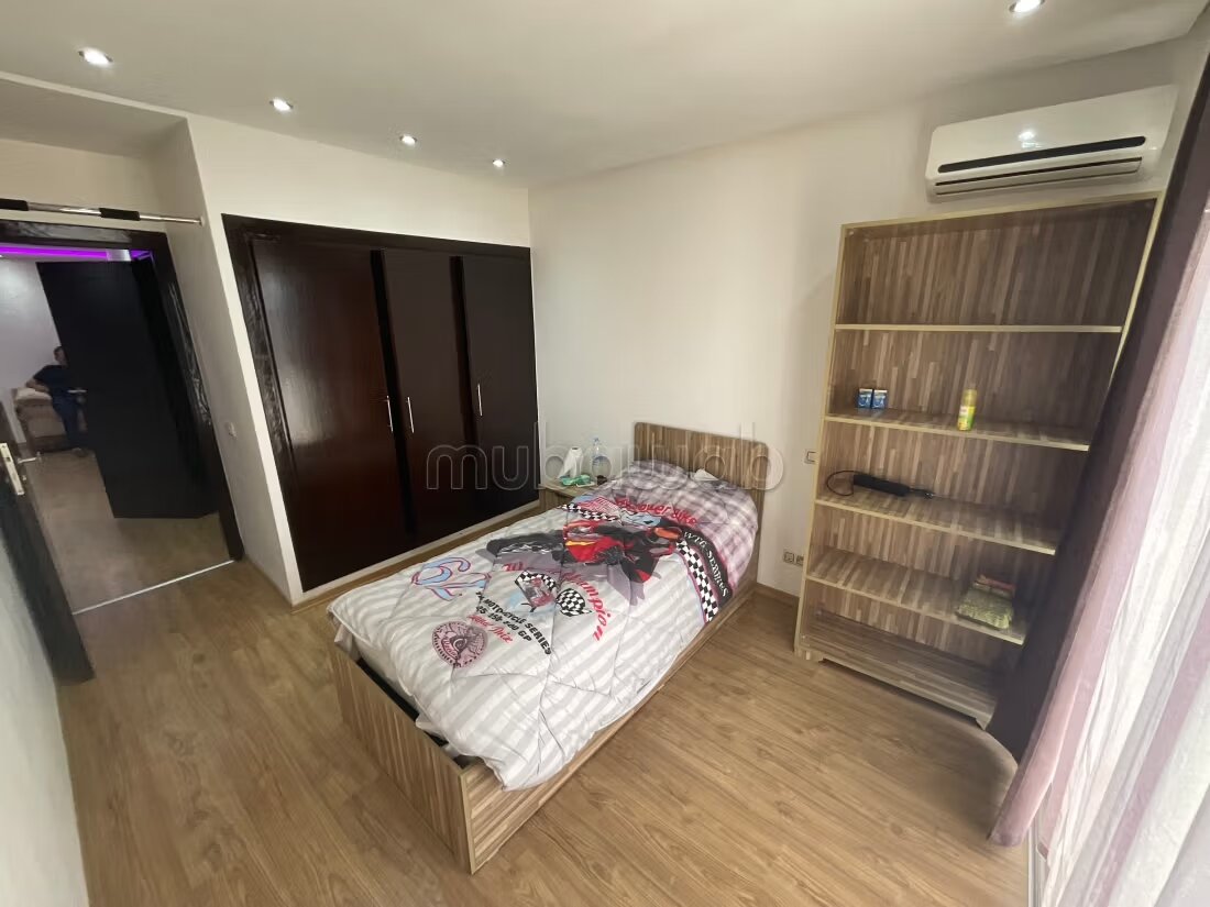 فيلا 220 م² للإيجار في الدار البيضاء — Photo 33