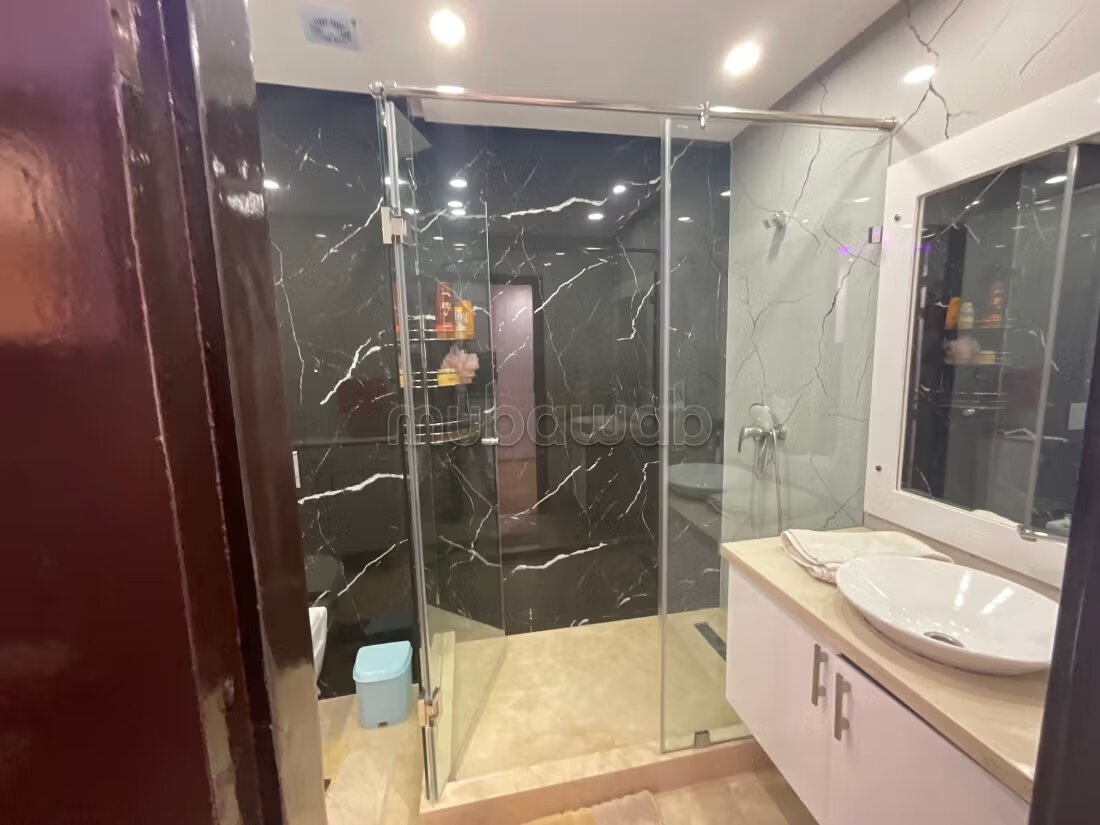 فيلا 220 م² للإيجار في الدار البيضاء — Photo 10