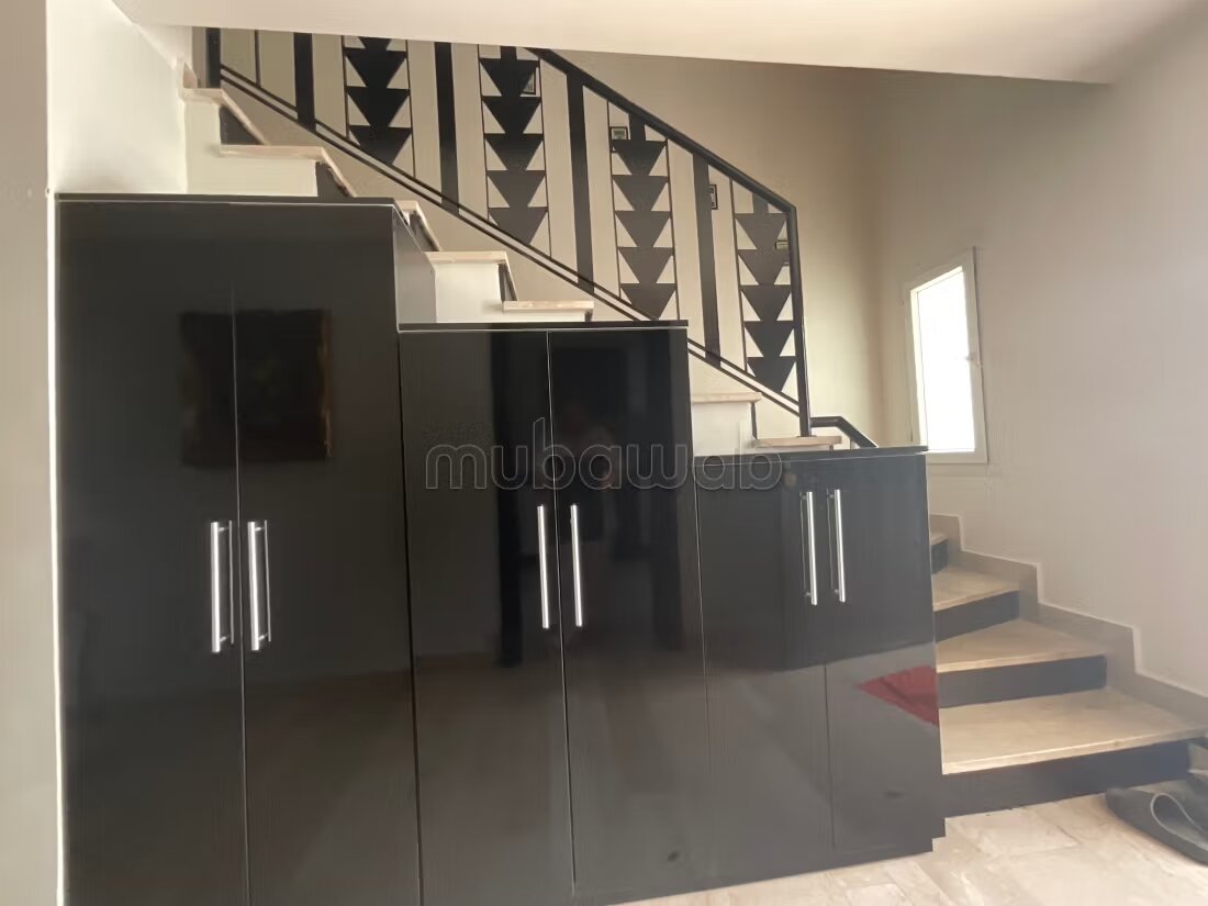فيلا 220 م² للإيجار في الدار البيضاء — Photo 18