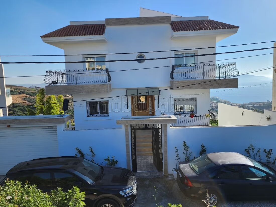 5 Bedroom Villa with Pool and Sea View in M'nar Tanger