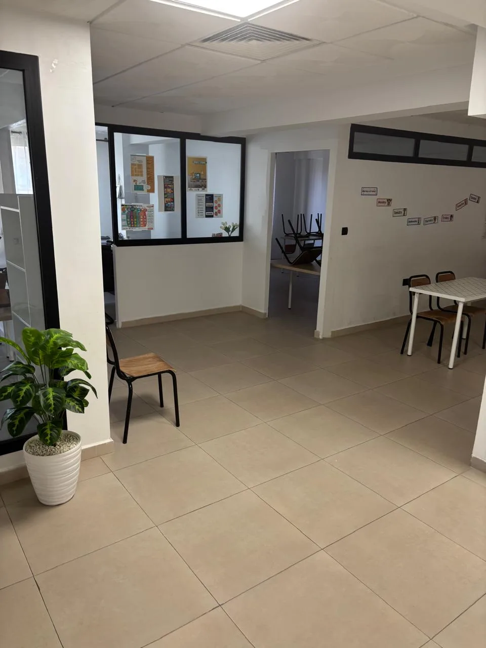PLATEAU BUREAU PREMIUM DE 110 m² – MARRAKECH