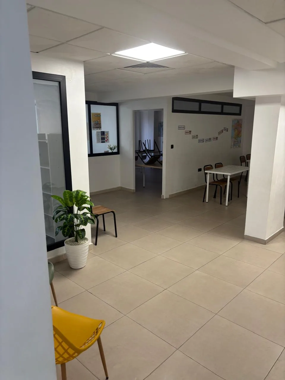110 m² office for rent in Marrakech — Photo 3