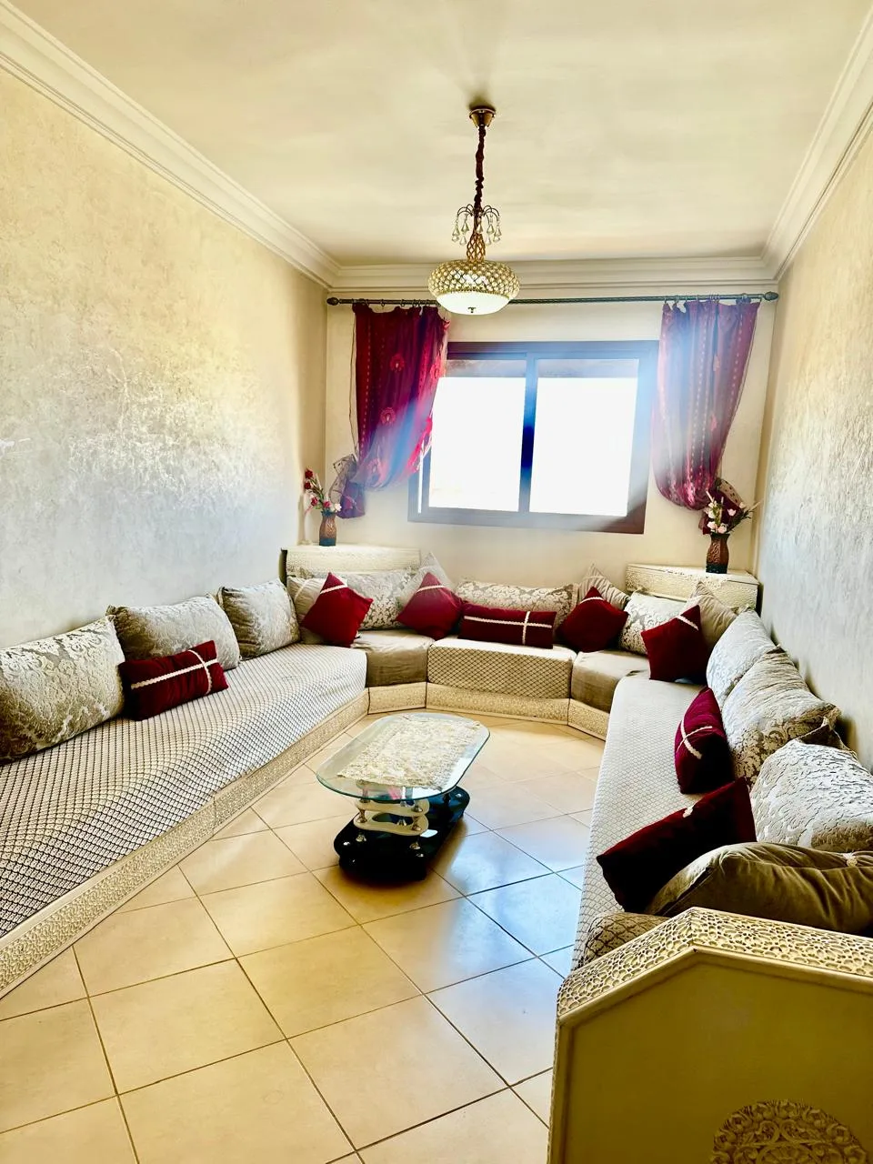 Appartement Meublé Tout Équipé à Louer par Jour — Photo 3