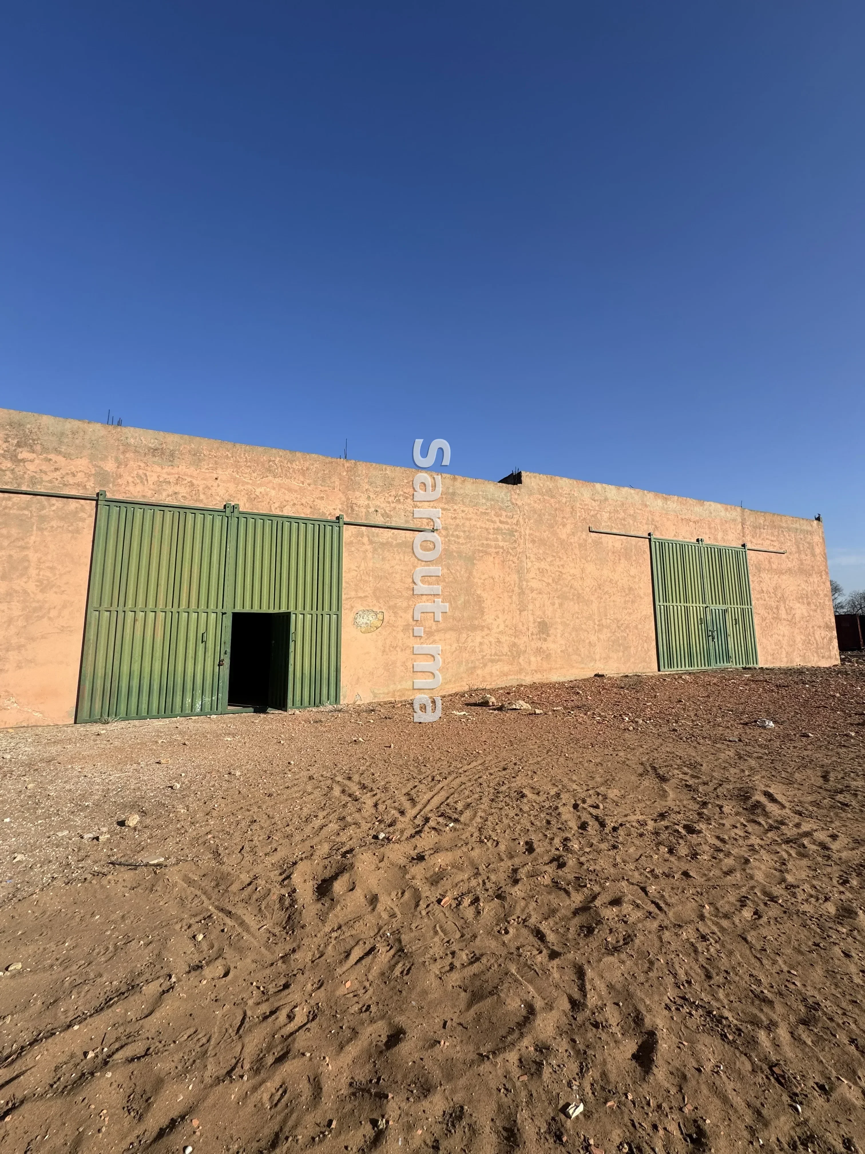 Propriété titrée 2 ha avec 3 hangars et villa – 10 km de Médiouna à Casablanca 20000 m²