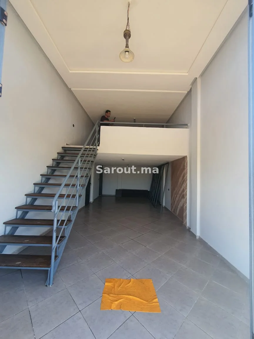 Magasin commeciale à vendre — Photo 2