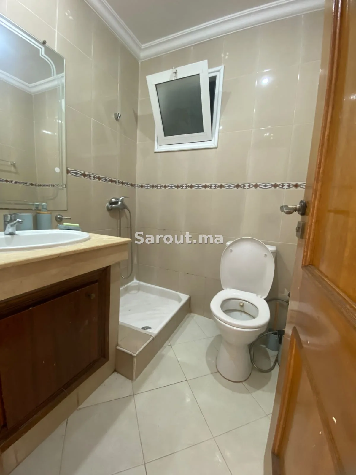 Un appartement à louer à hay Ryad boulevard Anakhil 125m2 : — Photo 6