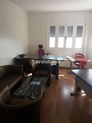 location espaces de bureaux equipés à الدار البيضاء 25 m²
