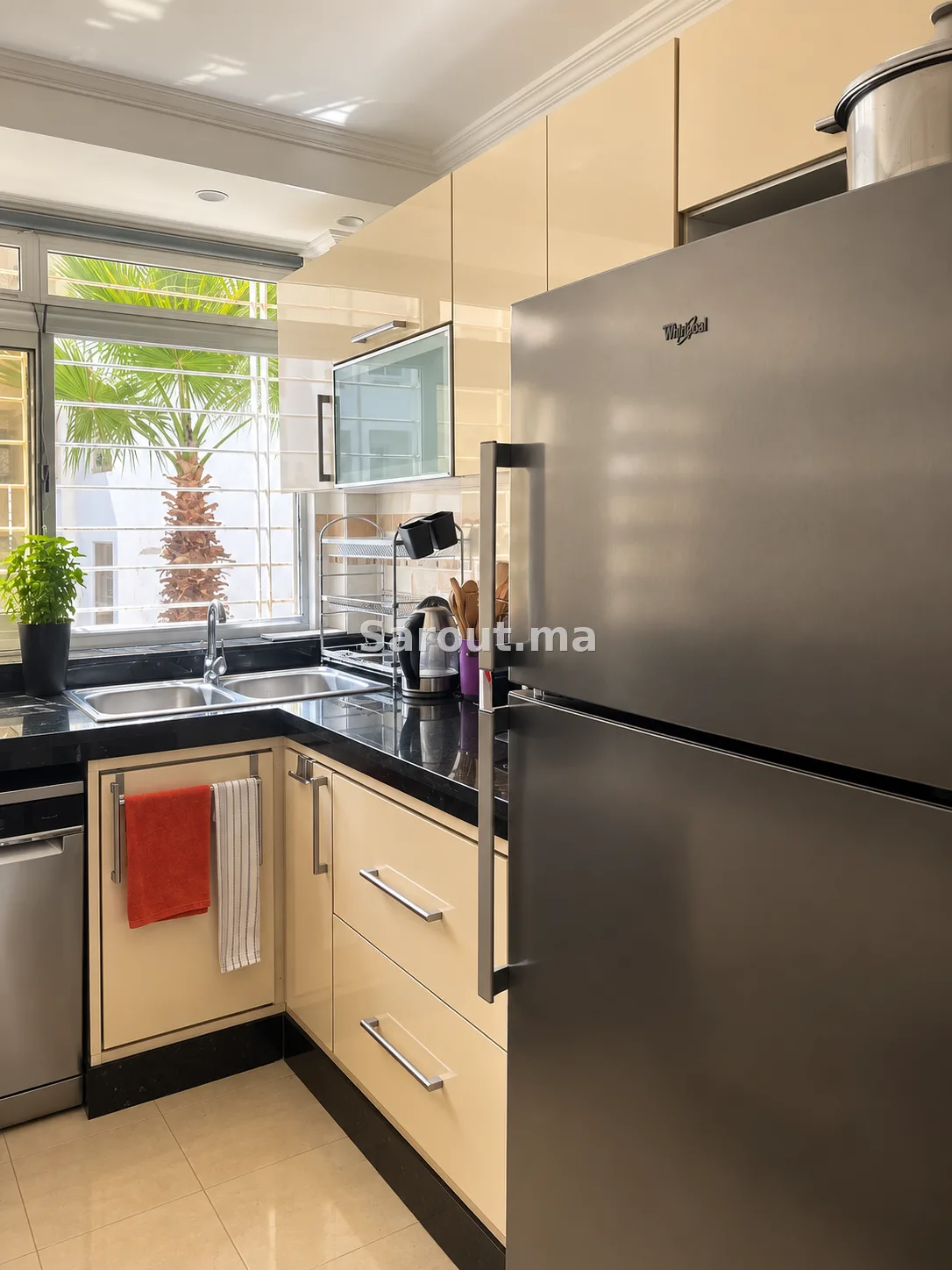 Appartement 102 m2 - 4 chambres - entièrement rénové et équipé — Photo 3
