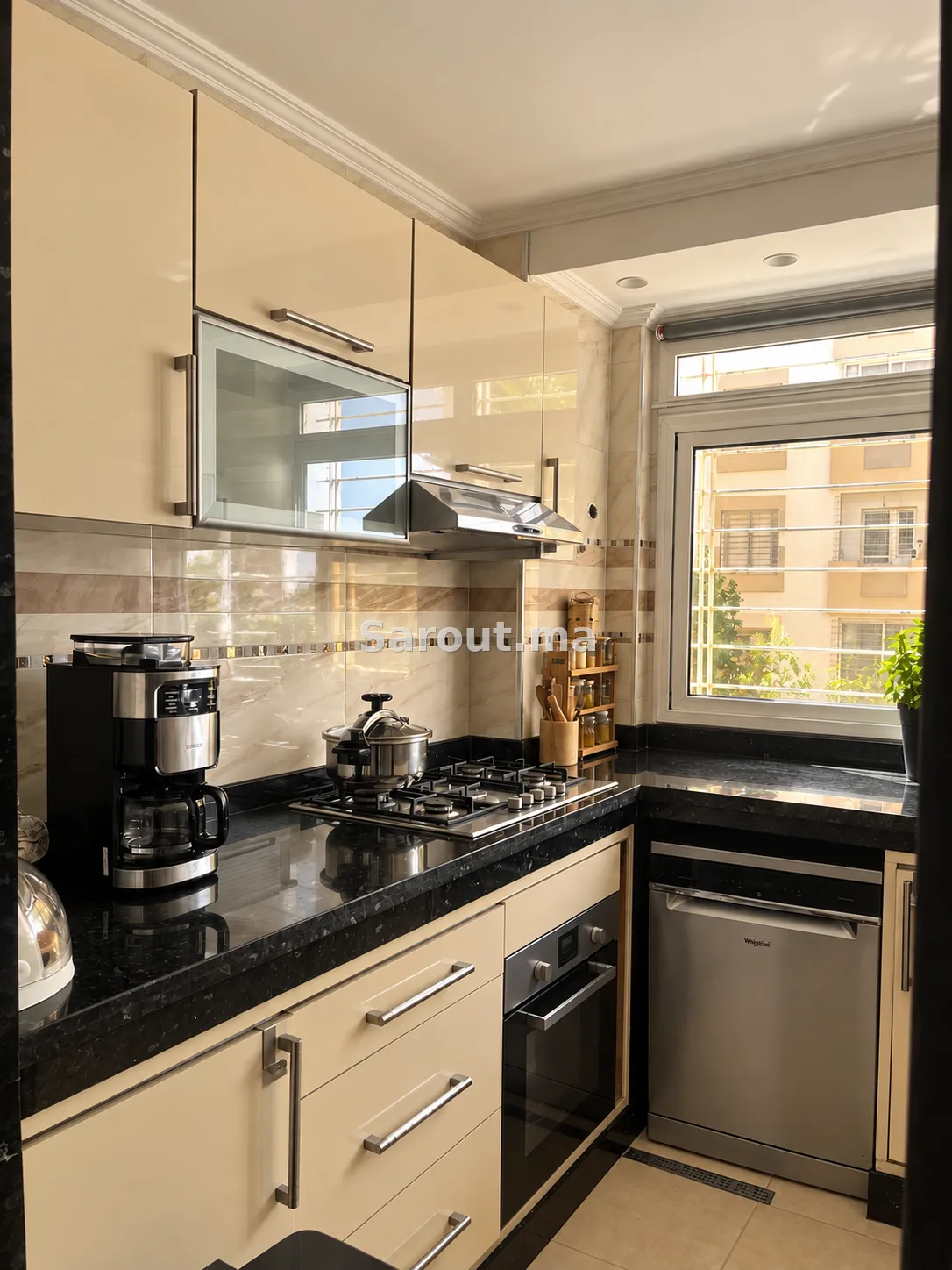 Appartement 102 m2 - 4 chambres - entièrement rénové et équipé — Photo 4